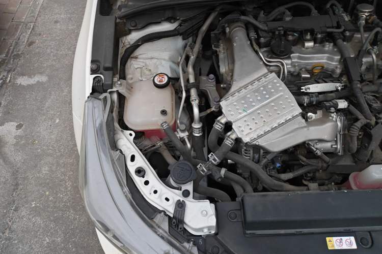 Used Toyota Levin 2021 185T CVT Luxury Edition Engine Bay Right