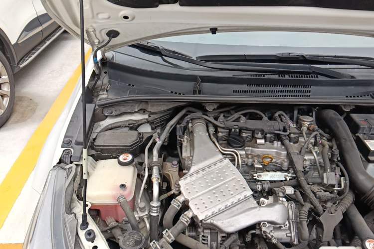 Used Toyota Levin 2021 185T CVT Luxury Edition Engine Bay Right