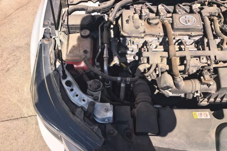 Used Toyota Levin 2021 Dual-Motor 1.8H E-CVT Leading Edition Engine Bay Right