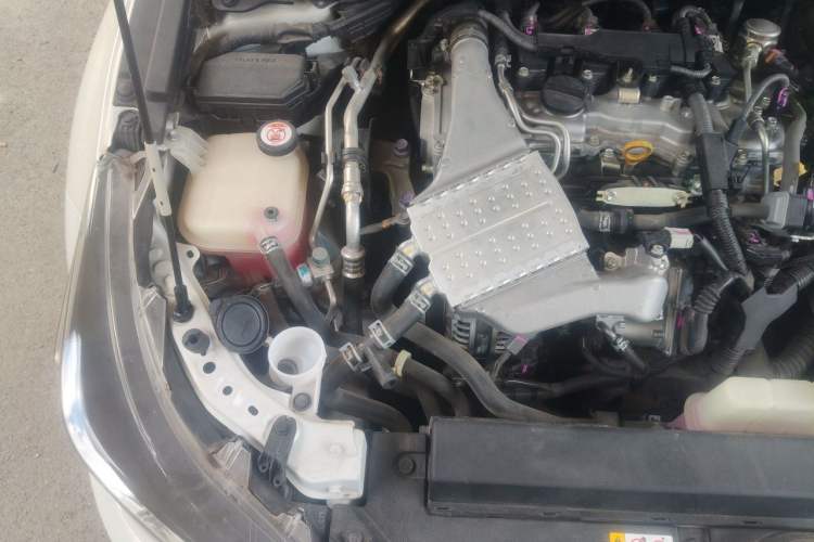 Used Toyota Levin 2021 185T CVT Luxury Edition Engine Bay Right