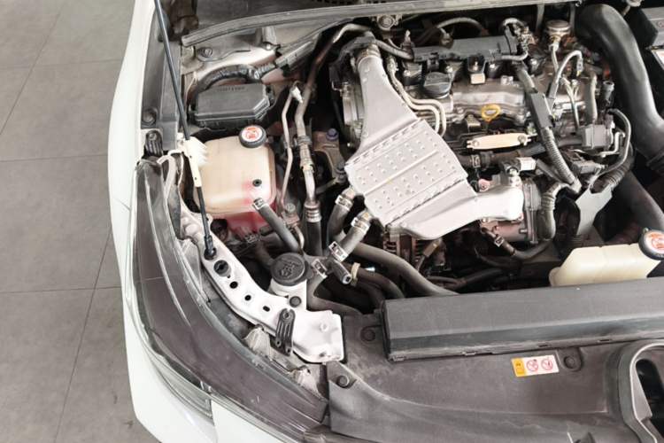 Used Toyota Levin 2021 185T CVT Sport Edition Engine Bay Right