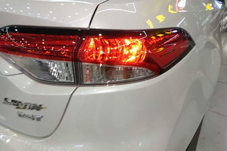Used Toyota Levin 2021 185T CVT Luxury Edition Exterior 1