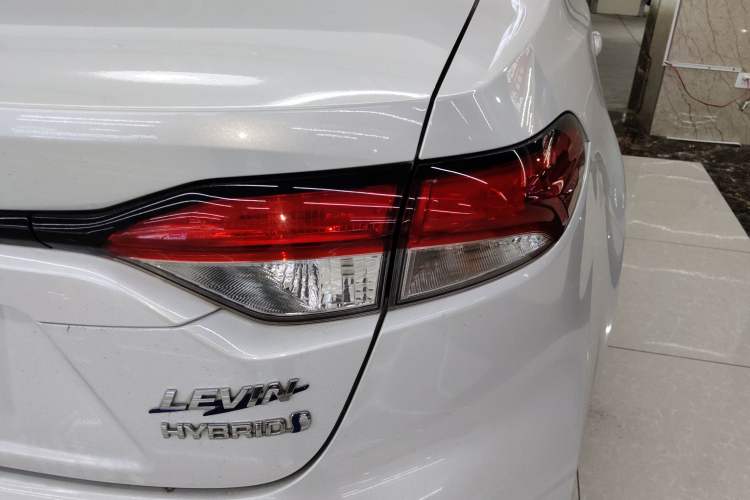 Used Toyota Levin 2021 Dual-Engine 1.8H E-CVT Luxury Edition Exterior 3
