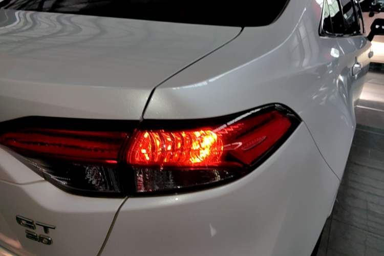 Used Toyota Levin 2021 2.0L Luxury Edition Exterior 3