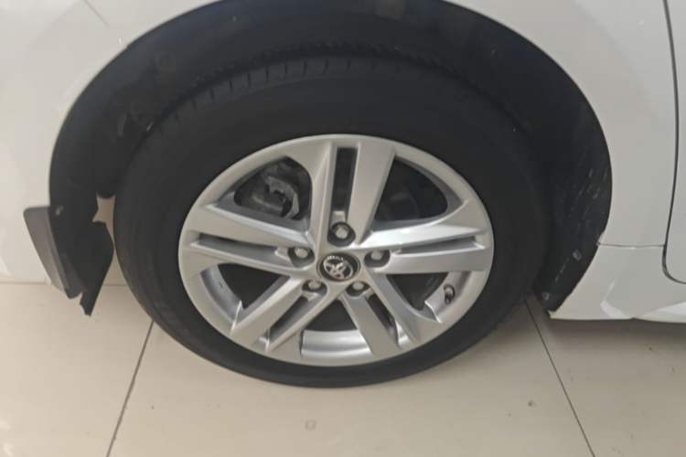 Used Toyota Levin 2021 TNGA 1.5L CVT Entry-Level Model Exterior 5