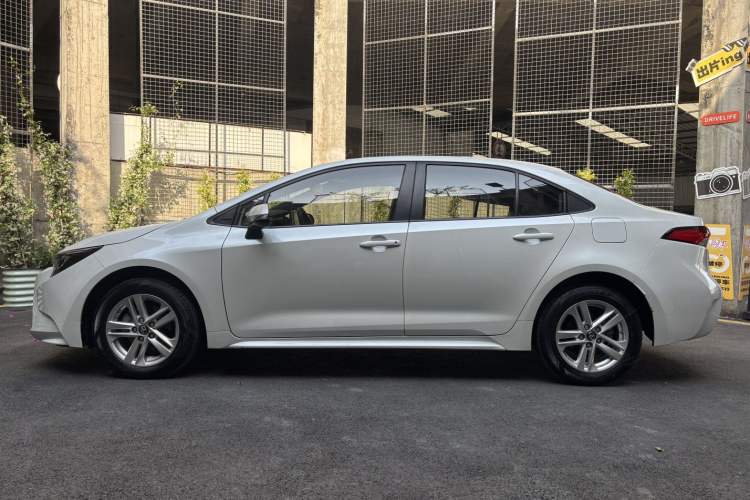 Used Toyota Levin 2021 185T CVT Luxury Edition Exterior 6