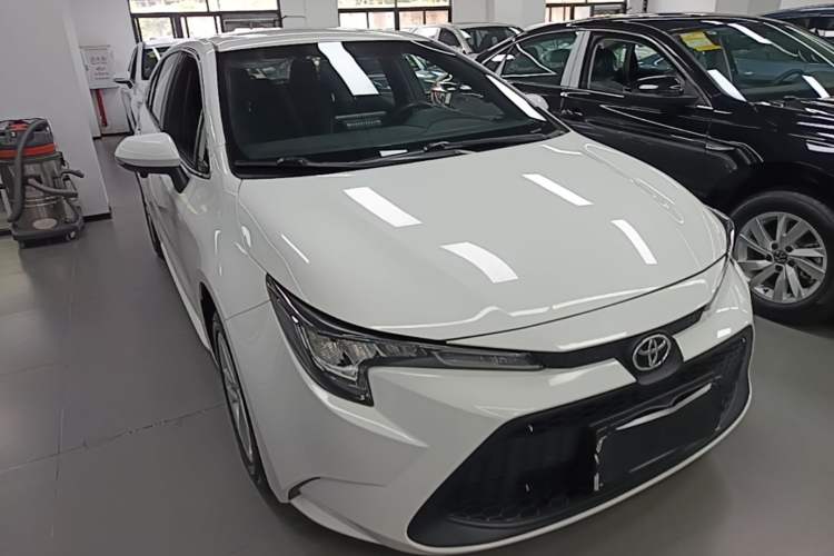 Used Toyota Levin 2021 185T CVT Entry-Level Version Front Right 45 Deg
