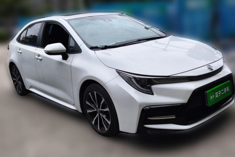 Used Toyota Levin 2021 185T CVT Sport Edition Front Right 45 Deg