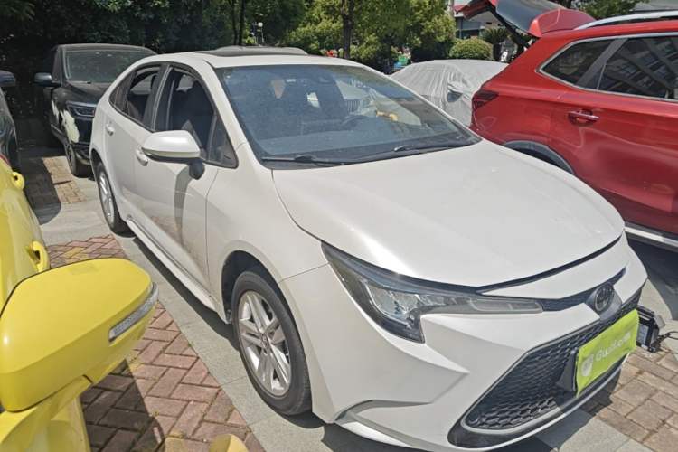 Used Toyota Levin 2021 185T CVT Luxury Edition Front Right 45 Deg