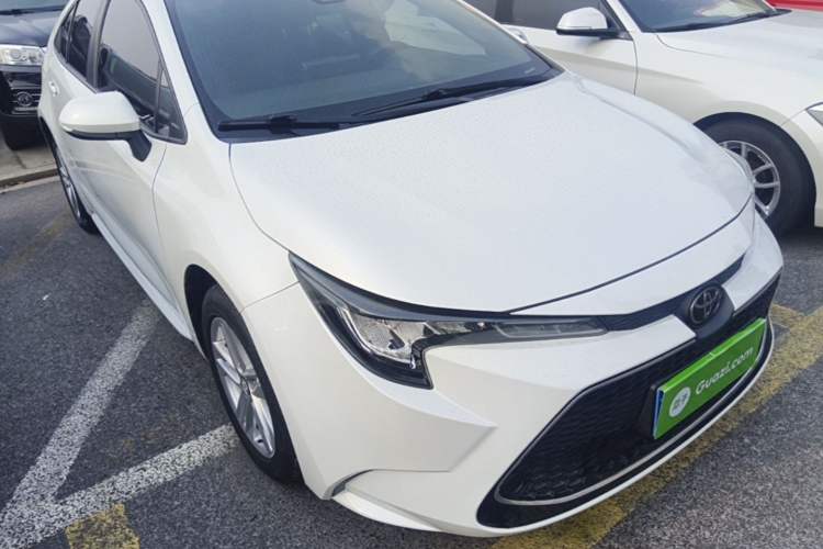 Used Toyota Levin 2021 185T CVT Luxury Edition Front Right 45 Deg