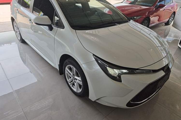 Used Toyota Levin 2021 185T CVT Luxury Edition Front Right 45 Deg