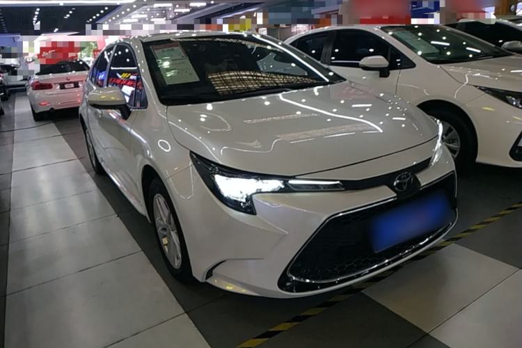 Used Toyota Levin 2021 185T CVT Luxury Edition Front Right 45 Deg
