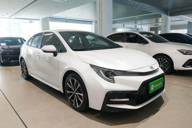 Used Toyota Levin 2021 185T CVT Sport Edition Front Right 45 Deg