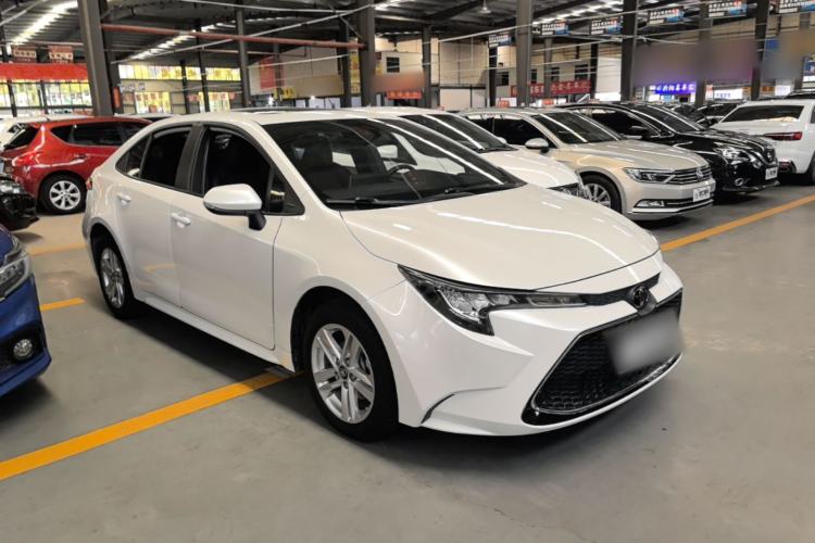 Used Toyota Levin 2021 185T CVT Luxury Edition Front Right 45 Deg