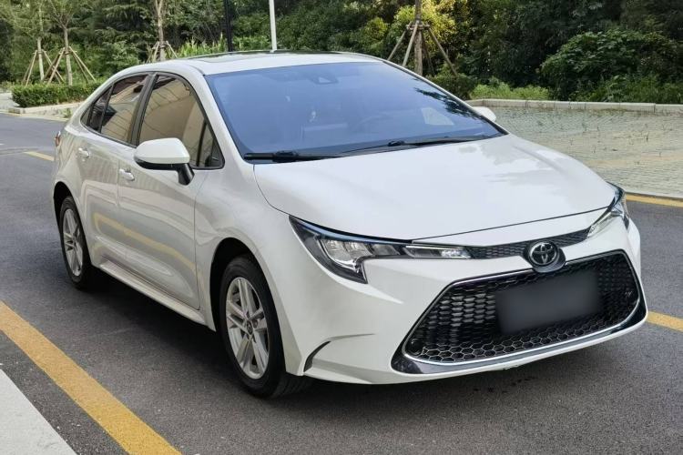 Used Toyota Levin 2021 185T CVT Luxury Edition Front Right 45 Deg
