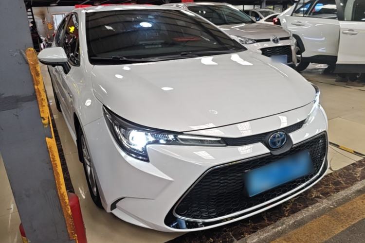Used Toyota Levin 2021 Dual-Engine 1.8H E-CVT Luxury Edition Front Right 45 Deg
