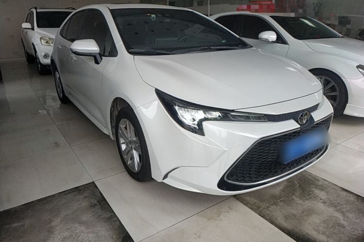 Used Toyota Levin 2021 185T CVT Luxury Edition Front Right 45 Deg