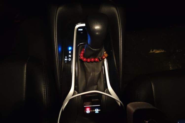 Used Toyota Levin 2021 185T CVT Luxury Edition Gear Lever