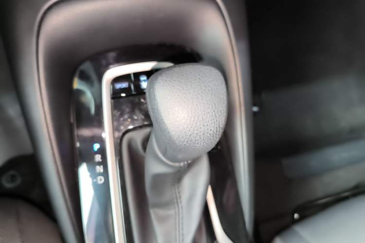 Used Toyota Levin 2021 185T CVT Luxury Edition Gear Lever