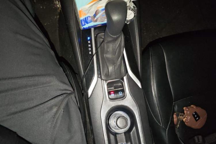 Used Toyota Levin 2021 Dual-Motor 1.8H E-CVT Leading Edition Gear Lever