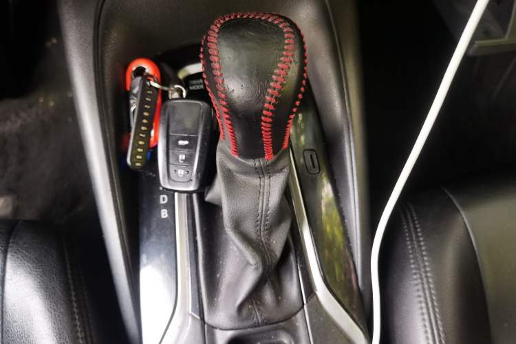 Used Toyota Levin 2021 Dual-Motor 1.8H E-CVT Progressive Edition Gear Lever