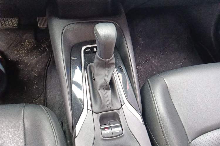 Used Toyota Levin 2021 185T CVT Luxury Edition Gear Lever