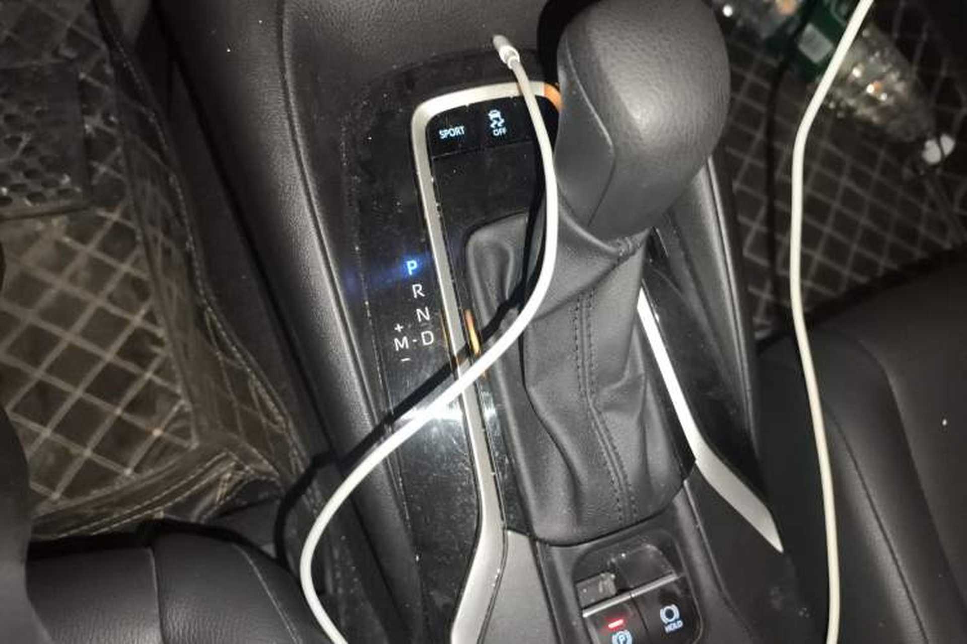 Used Toyota Levin 2021 2.0L Luxury Edition Gear Lever