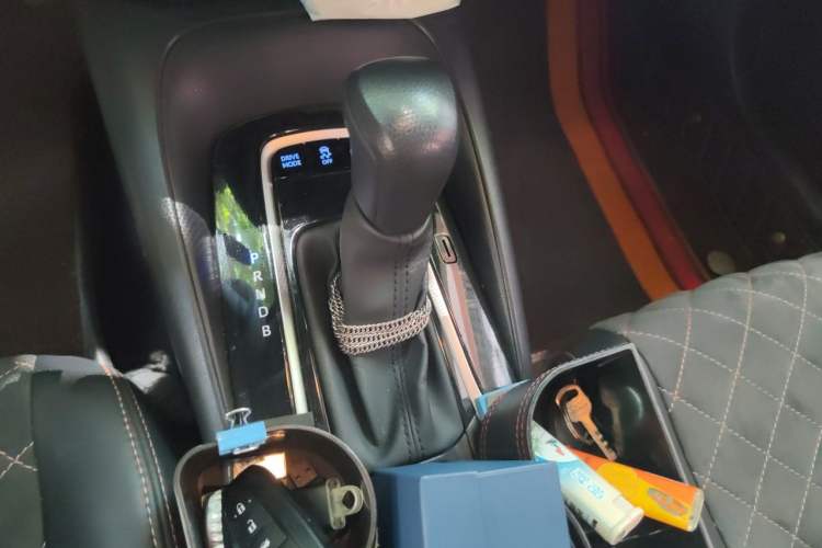 Used Toyota Levin 2021 Dual-Motor 1.8H E-CVT Progressive Edition Gear Lever