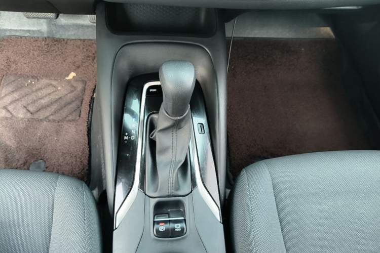 Used Toyota Levin 2021 185T CVT Luxury Edition Gear Lever