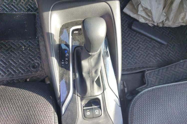 Used Toyota Levin 2021 185T CVT Luxury Edition Gear Lever
