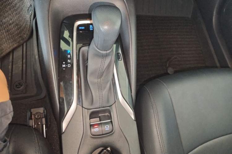 Used Toyota Levin 2021 185T CVT Luxury Edition Gear Lever