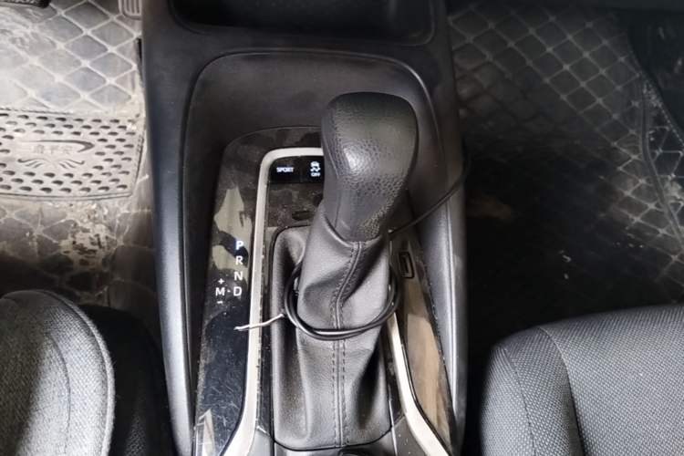 Used Toyota Levin 2021 185T CVT Luxury Edition Gear Lever