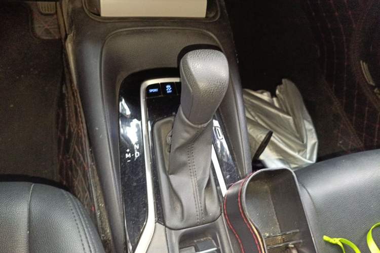 Used Toyota Levin 2021 TNGA 1.5L CVT Leading Edition Gear Lever