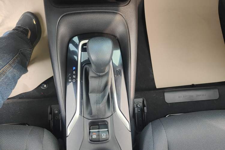 Used Toyota Levin 2021 185T CVT Luxury Edition Gear Lever