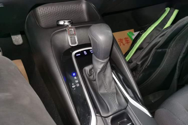 Used Toyota Levin 2021 185T CVT Luxury Edition Gear Lever