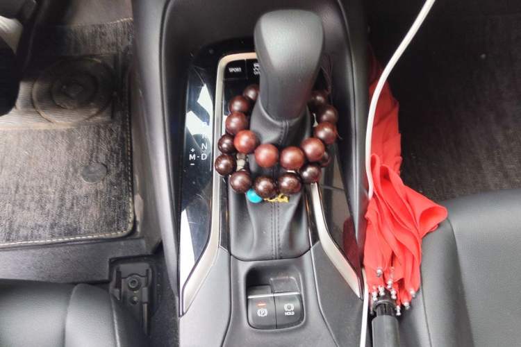 Used Toyota Levin 2021 2.0L Luxury Edition Gear Lever