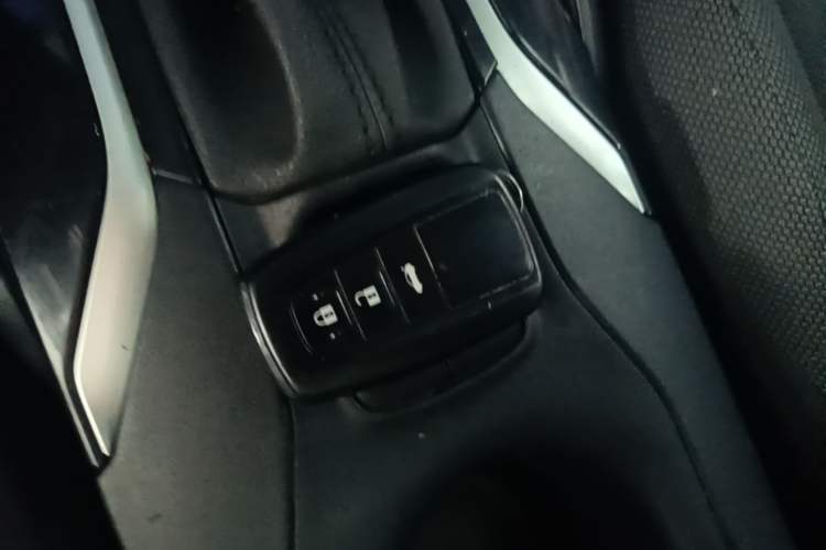 Used Toyota Levin 2021 185T CVT Luxury Edition Interior 1