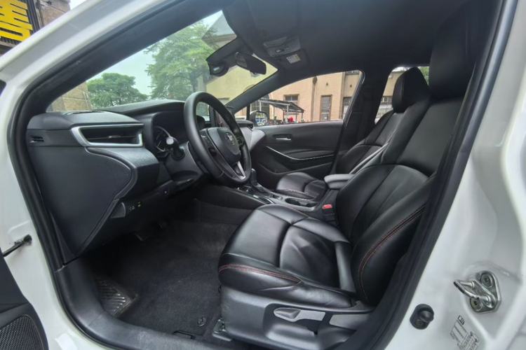 Used Toyota Levin 2021 Dual-Motor 1.8H E-CVT Leading Edition Interior 3