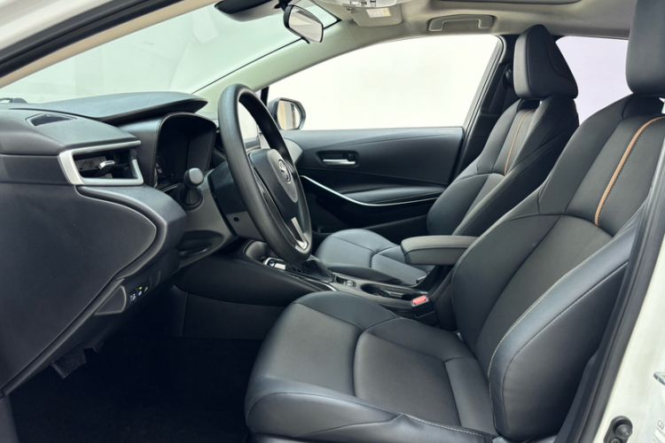 Used Toyota Levin 2021 2.0L Luxury Edition Interior 3