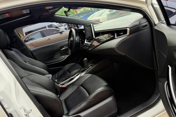 Used Toyota Levin 2021 Dual-Engine 1.8H E-CVT Luxury Edition Interior 5