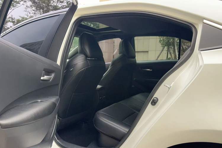 Used Toyota Levin 2021 Dual-Engine 1.8H E-CVT Luxury Edition Interior 5