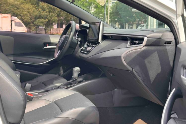 Used Toyota Levin 2021 185T CVT Luxury Edition Interior 8
