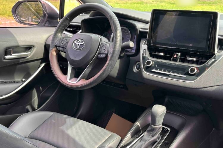 Used Toyota Levin 2021 185T CVT Luxury Edition Interior 9