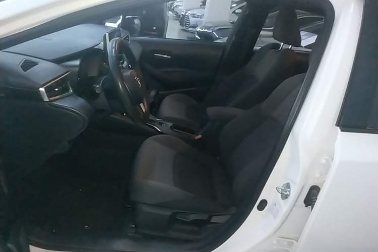 Used Toyota Levin 2021 185T CVT Luxury Edition Left Front Seat
