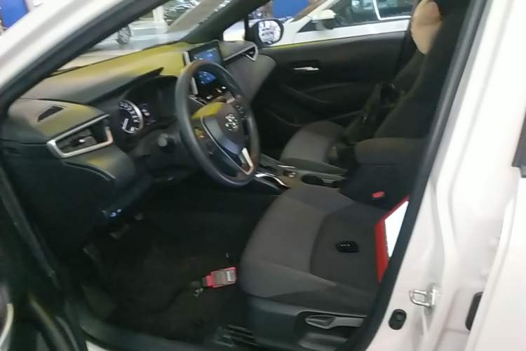 Used Toyota Levin 2021 185T CVT Luxury Edition Left Front Seat