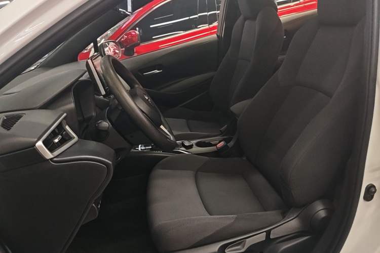 Used Toyota Levin 2021 185T CVT Luxury Edition Left Front Seat