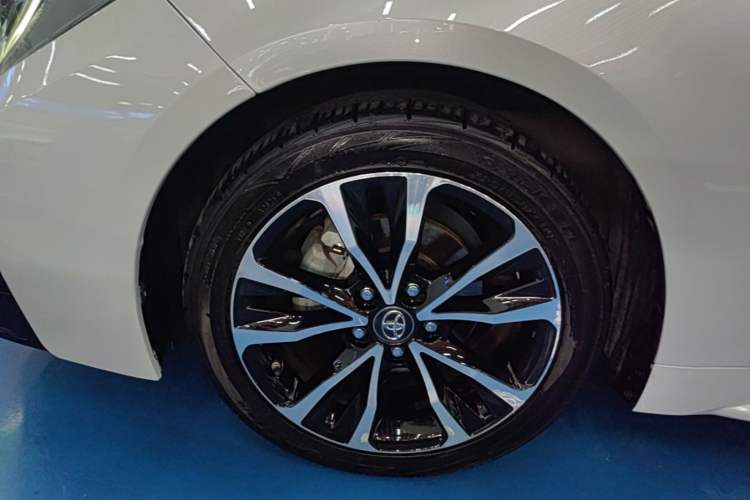Used Toyota Levin 2021 185T CVT Sport Edition Left Front Wheel Hub
