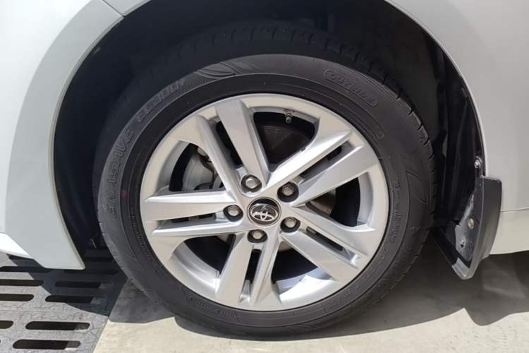 Used Toyota Levin 2021 185T CVT Luxury Edition Left Front Wheel Hub