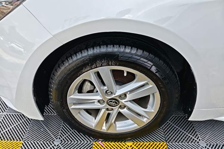 Used Toyota Levin 2021 185T CVT Luxury Edition Left Front Wheel Hub