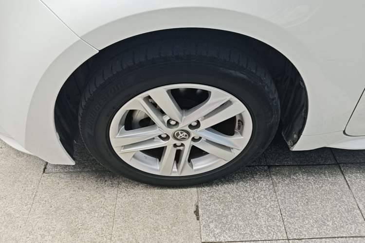 Used Toyota Levin 2021 185T CVT Luxury Edition Left Front Wheel Hub